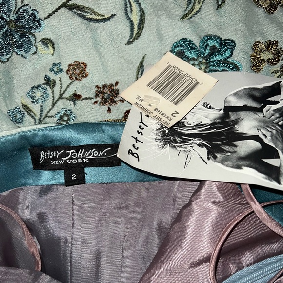 🚫SOLD🚫 Vintage Betsey Johnson Floral Tapestry Dress - Picture 4 of 7